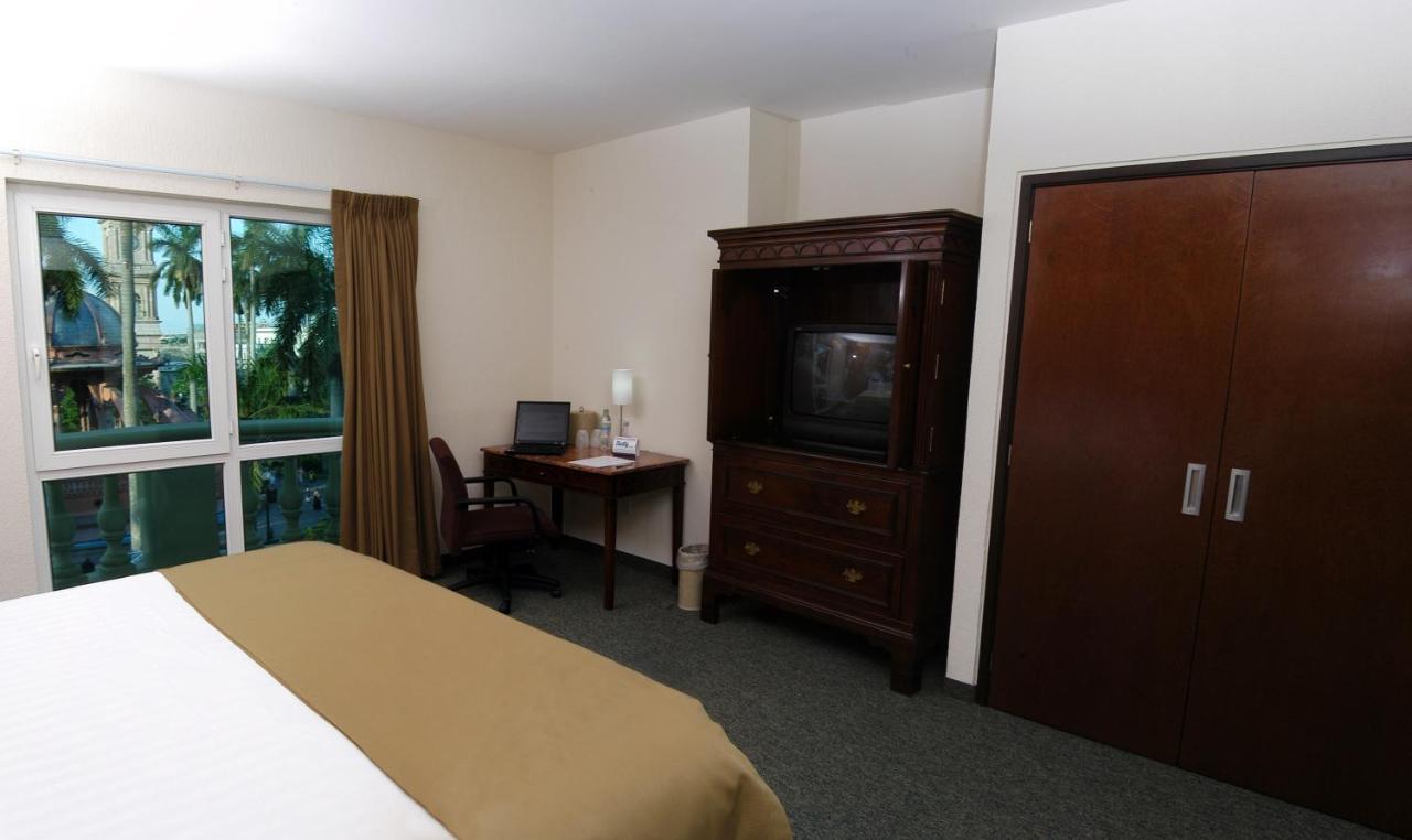 Hs Hotsson Smart Value Tampico Hotell Exteriör bild