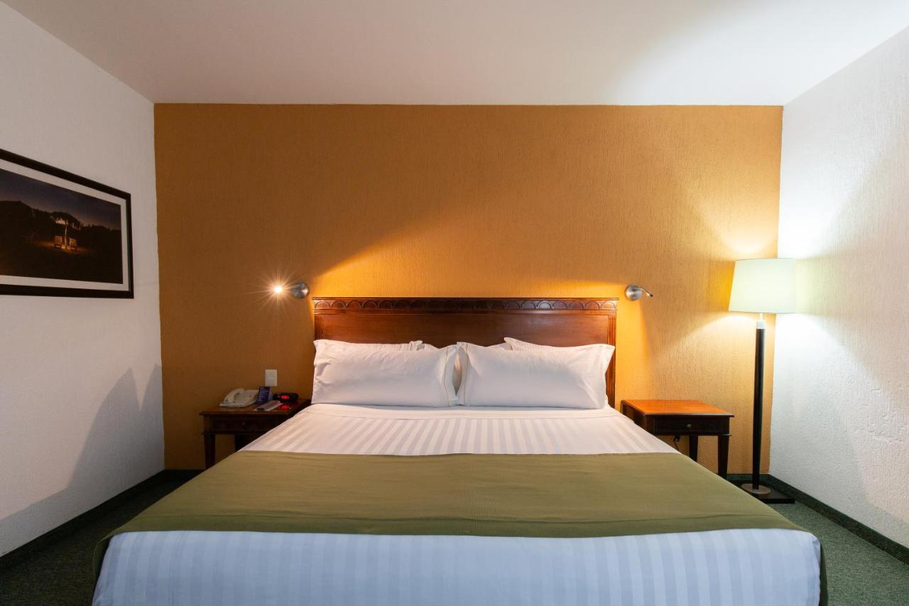 Hs Hotsson Smart Value Tampico Hotell Exteriör bild