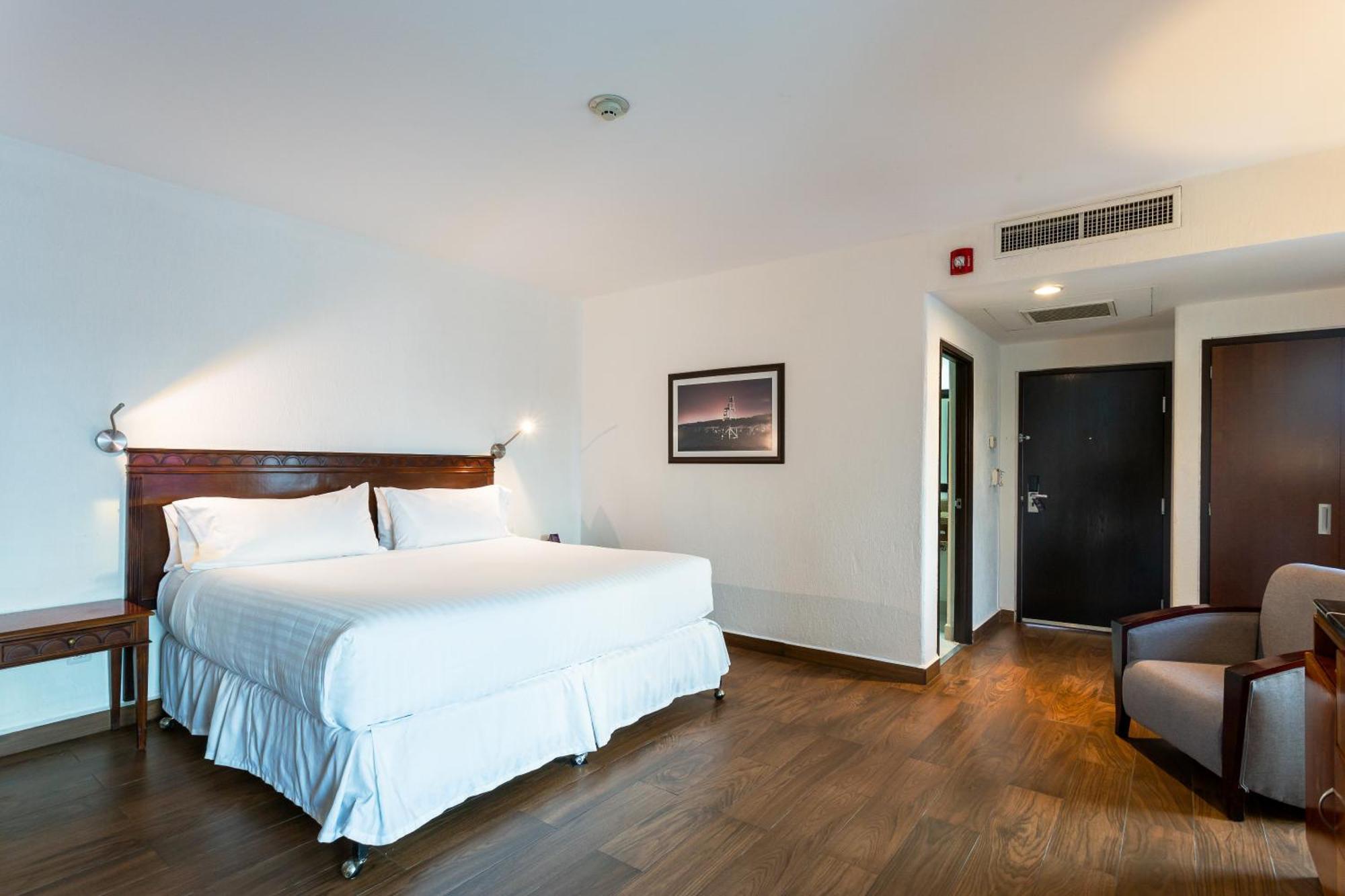 Hs Hotsson Smart Value Tampico Hotell Exteriör bild