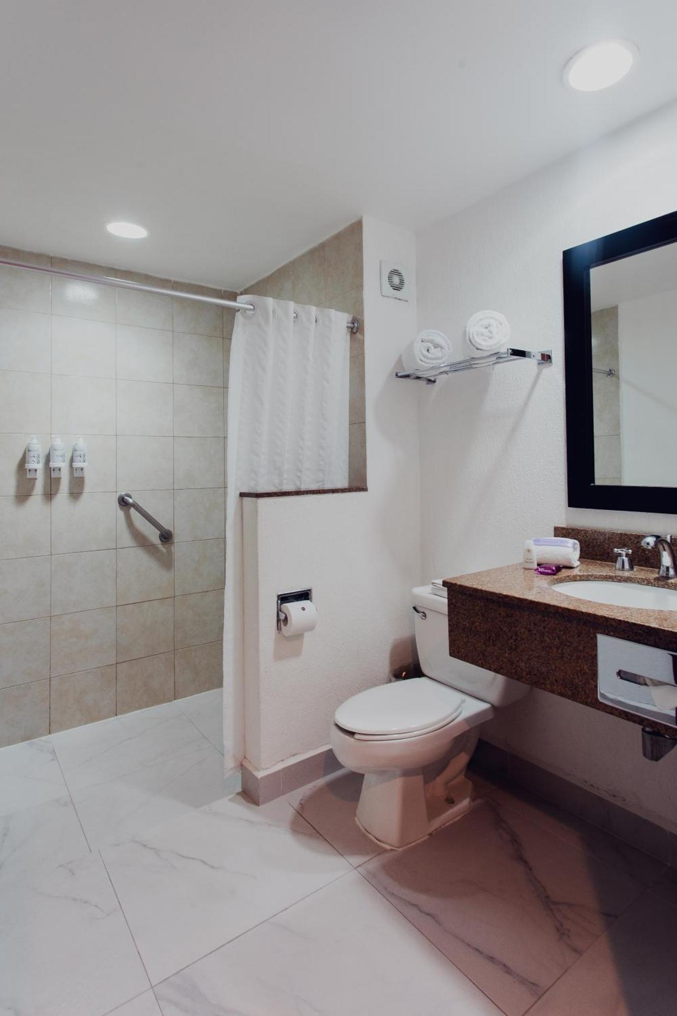 Hs Hotsson Smart Value Tampico Hotell Exteriör bild