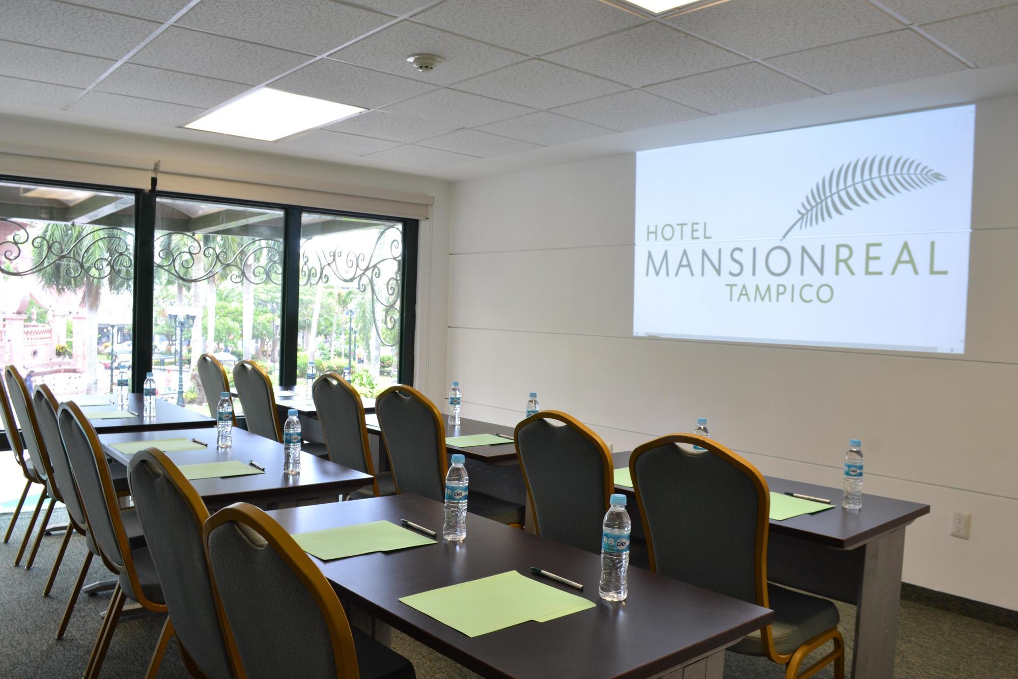 Hs Hotsson Smart Value Tampico Hotell Exteriör bild