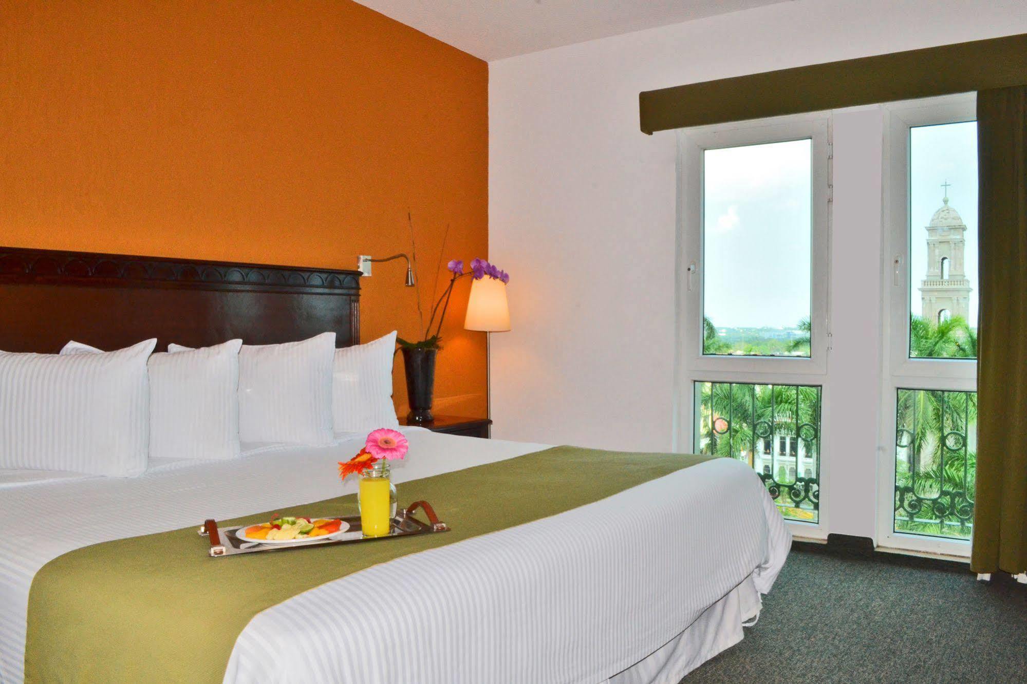 Hs Hotsson Smart Value Tampico Hotell Exteriör bild