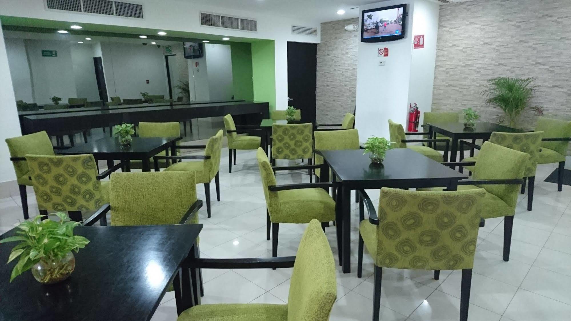 Hs Hotsson Smart Value Tampico Hotell Exteriör bild