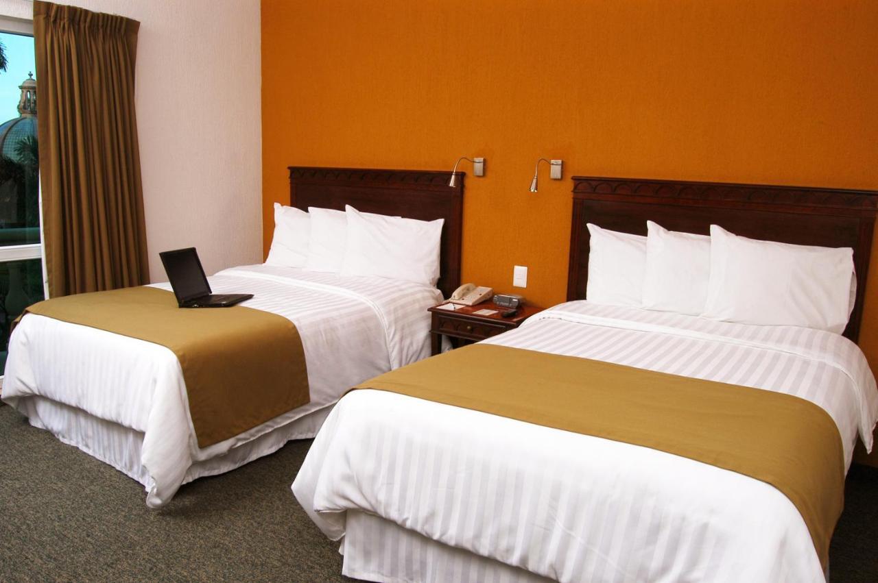 Hs Hotsson Smart Value Tampico Hotell Exteriör bild